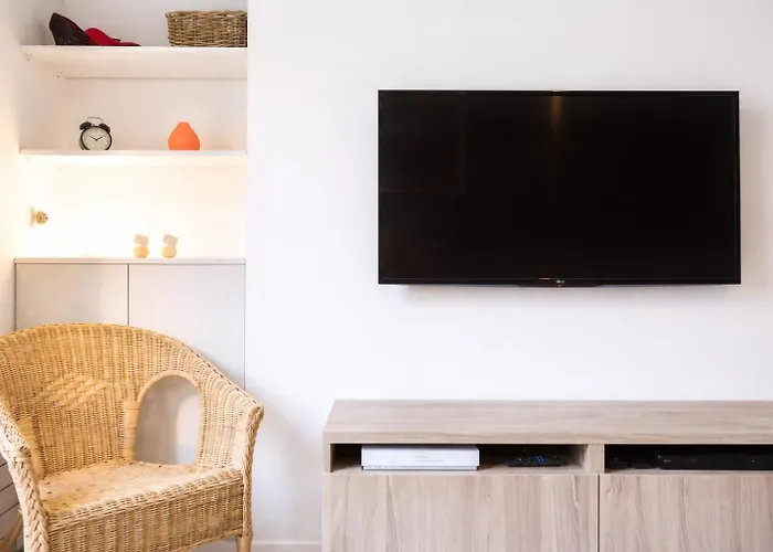 아파트 Parisian Charm - Ideal For 3 Guests *